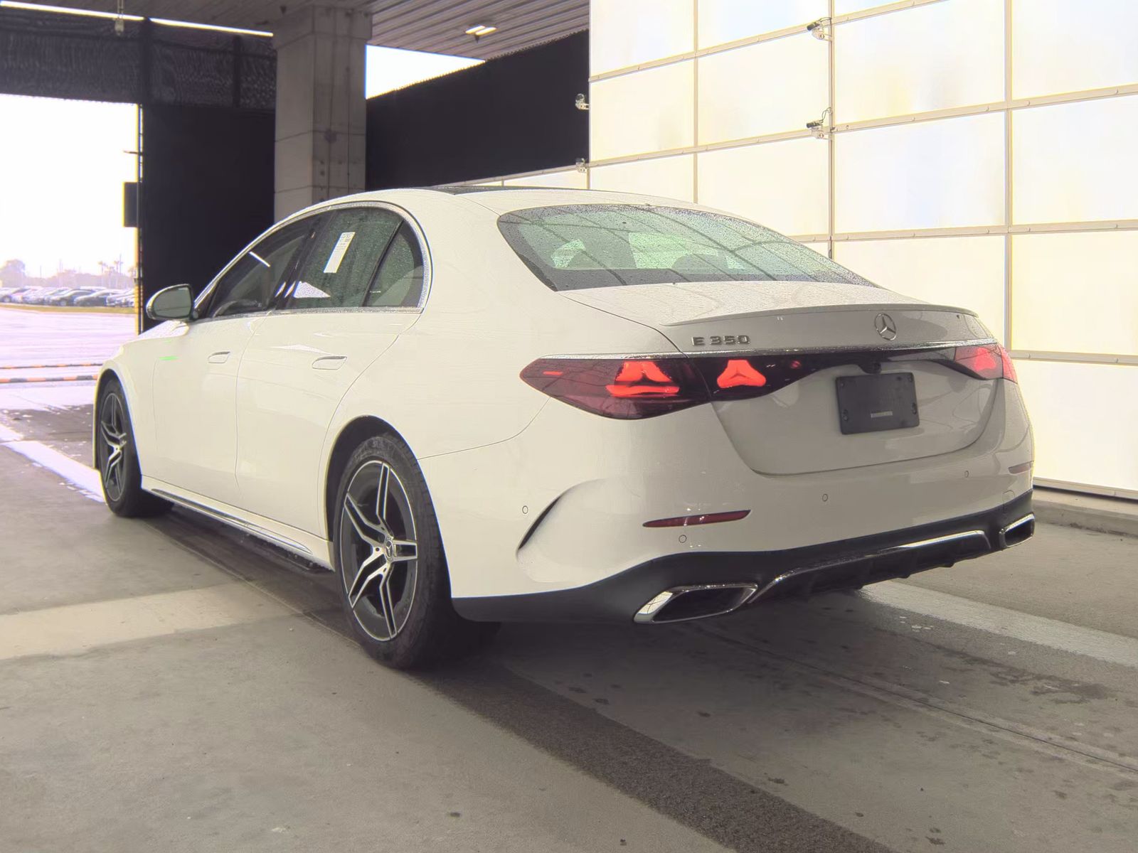 MERCEDES-BENZ E-CLASS - 7