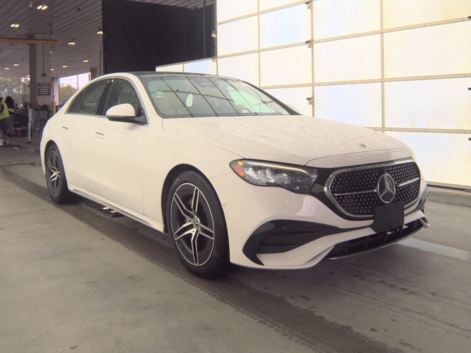 MERCEDES-BENZ E-CLASS - 4