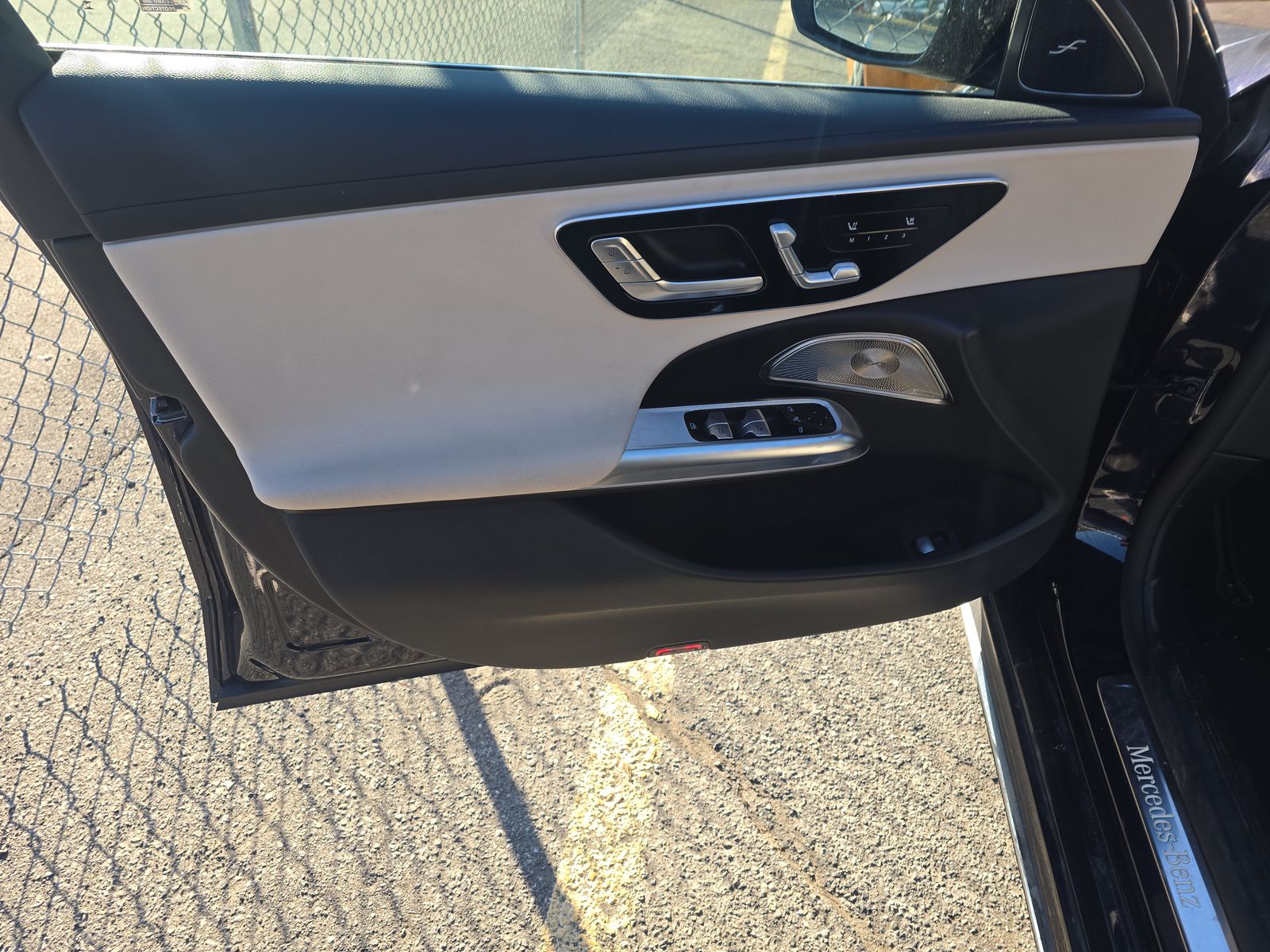 MERCEDES-BENZ E-CLASS - 10