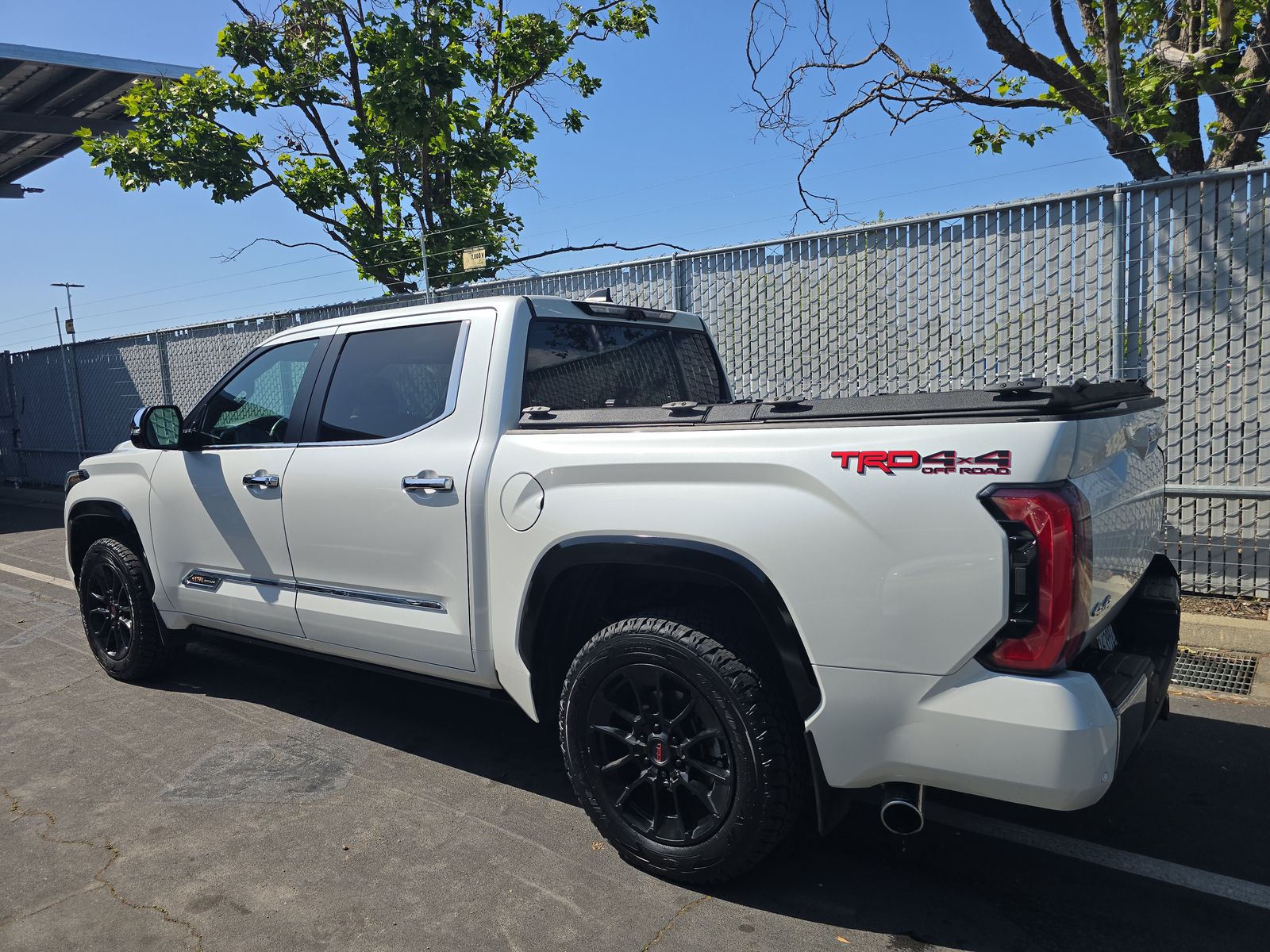 TOYOTA TUNDRA - 7