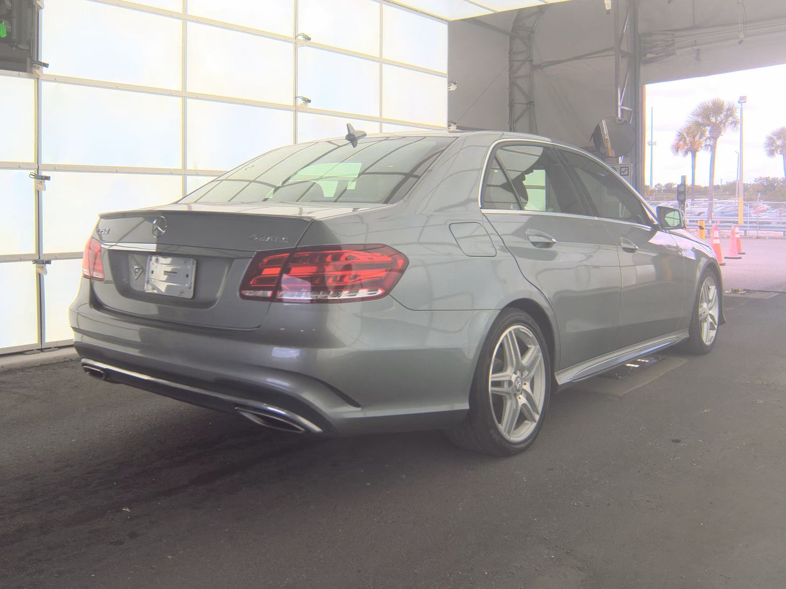 MERCEDES-BENZ E-CLASS - 5