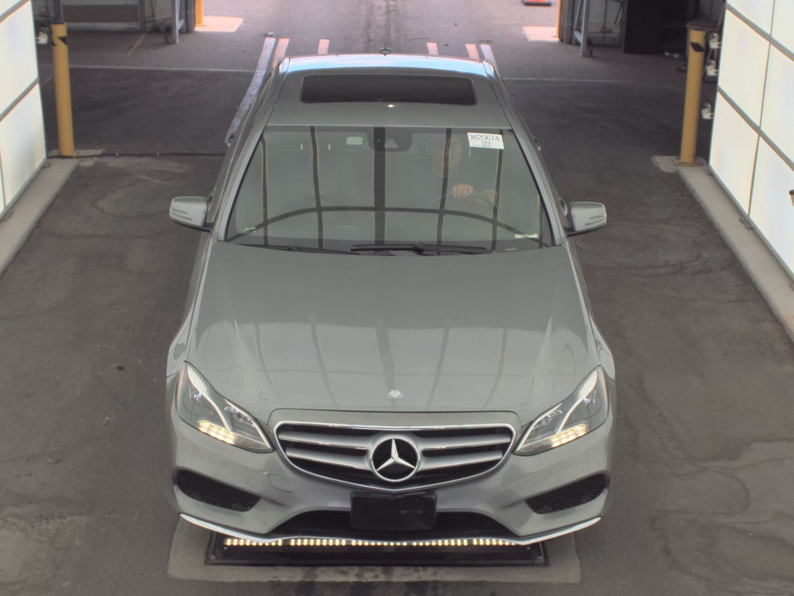 MERCEDES-BENZ E-CLASS - 3