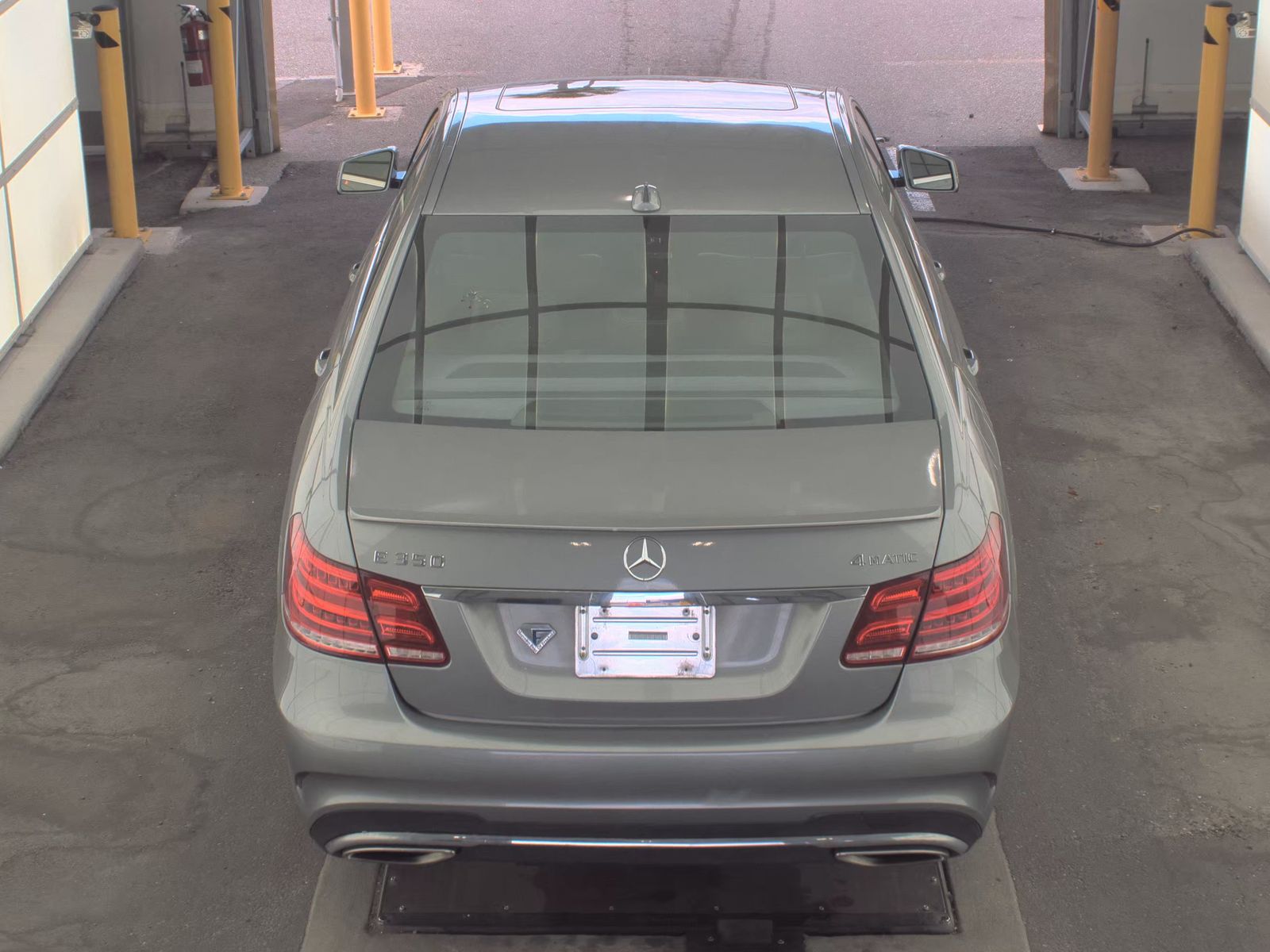 MERCEDES-BENZ E-CLASS - 6