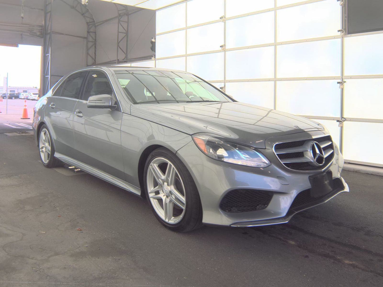 MERCEDES-BENZ E-CLASS - 4