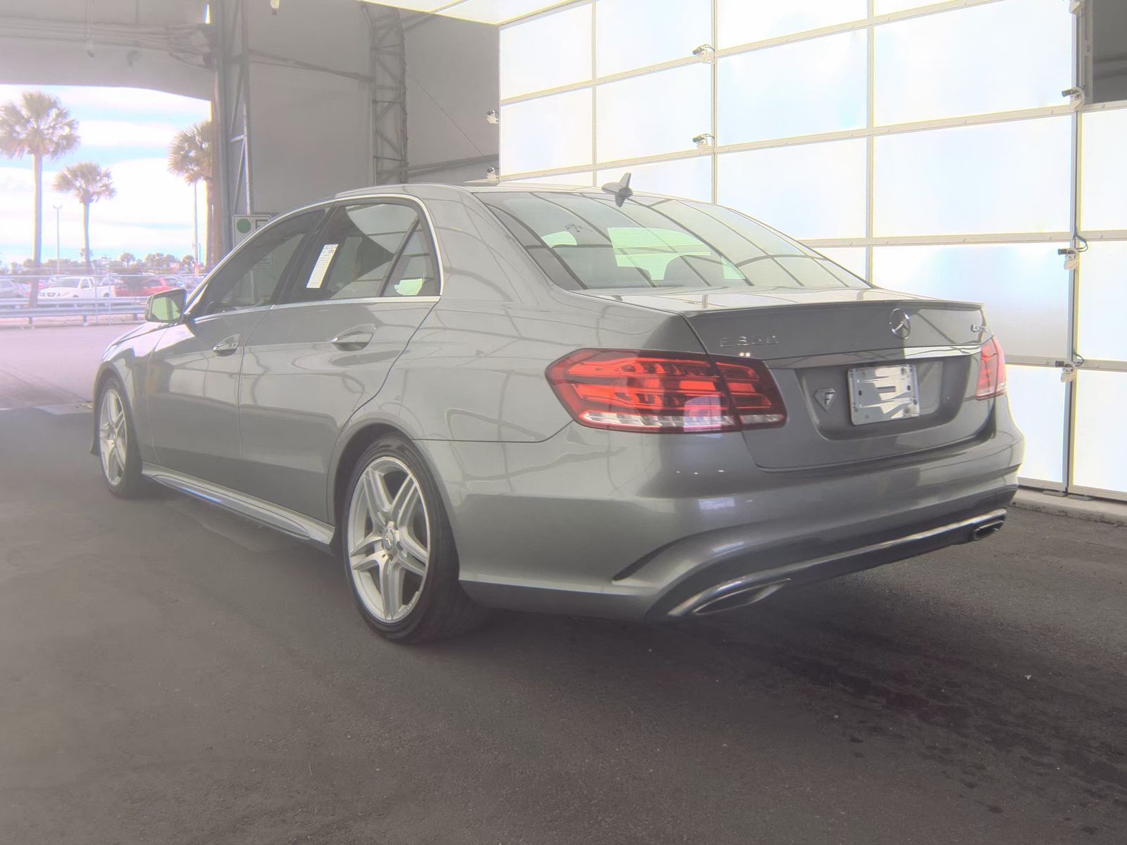 MERCEDES-BENZ E-CLASS - 7