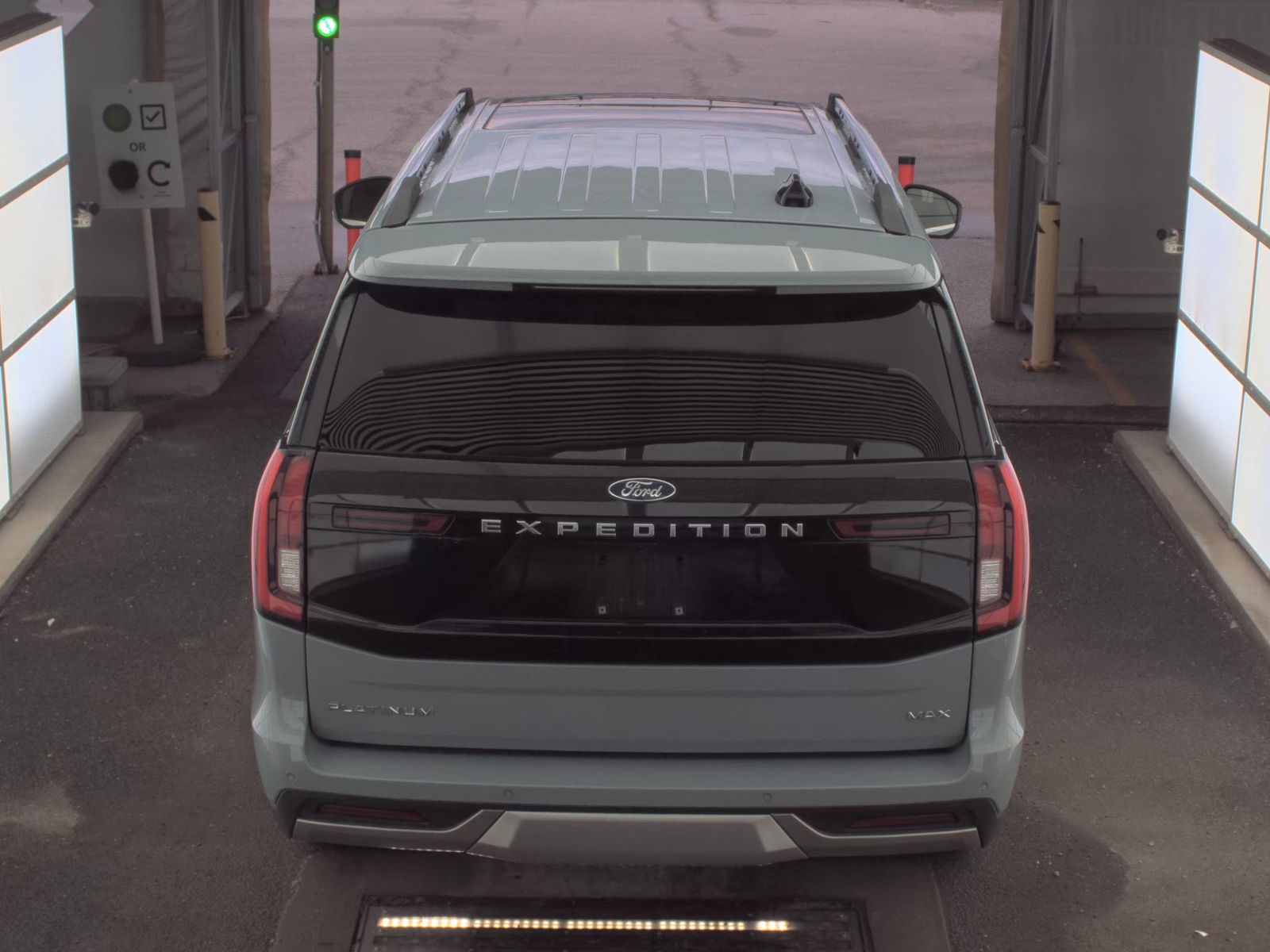 FORD EXPEDITION MAX - 7