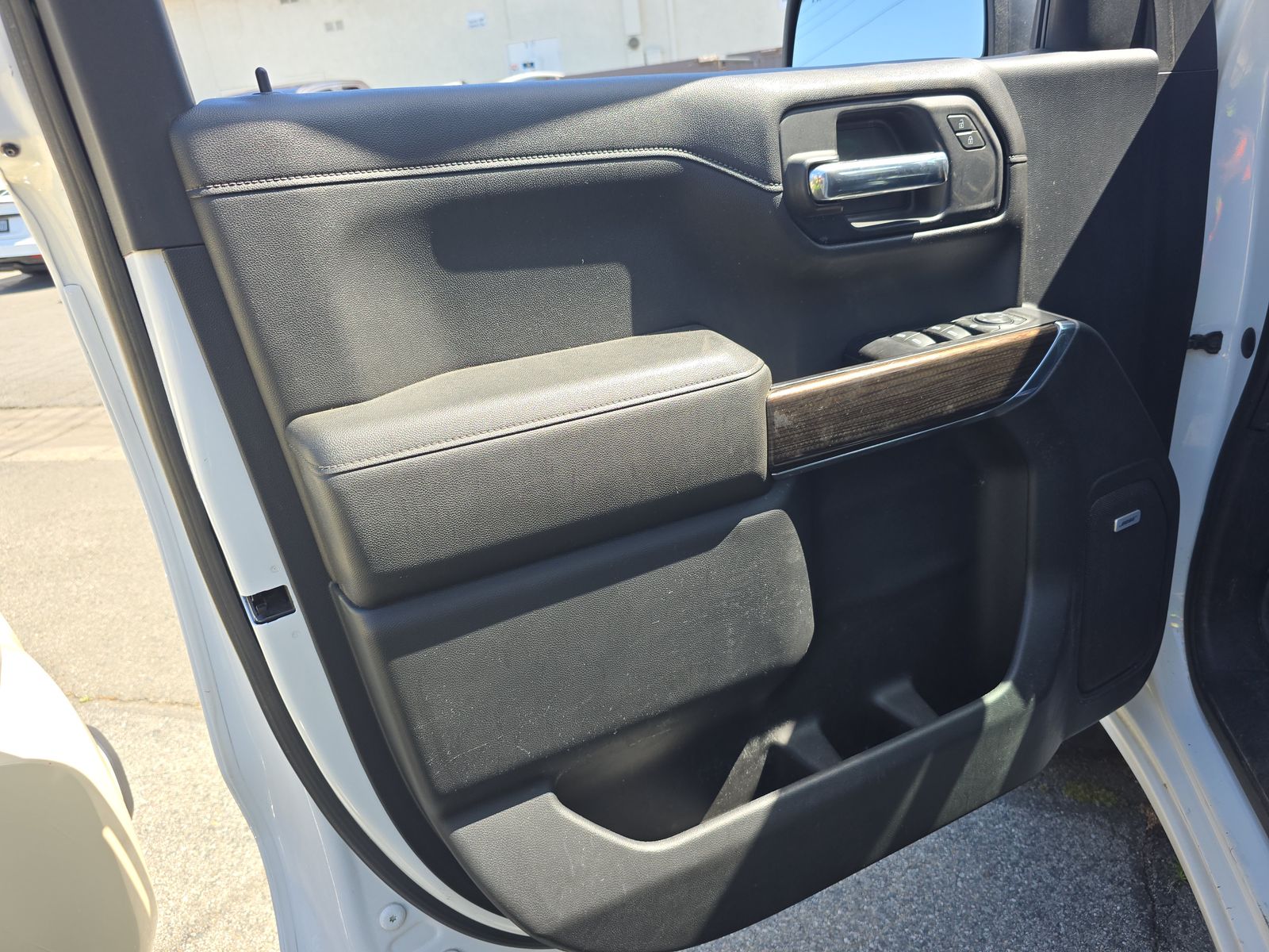 CHEVROLET SILVERADO - 10