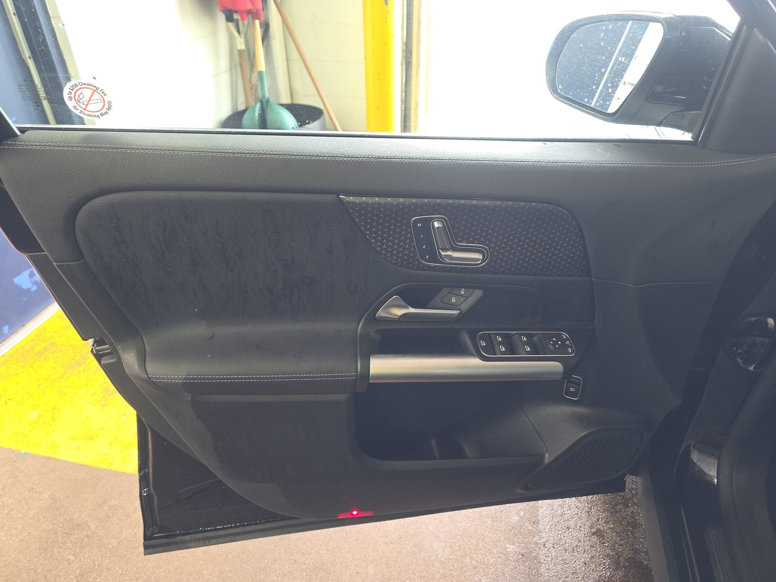 MERCEDES-BENZ GLA-CLASS - 10