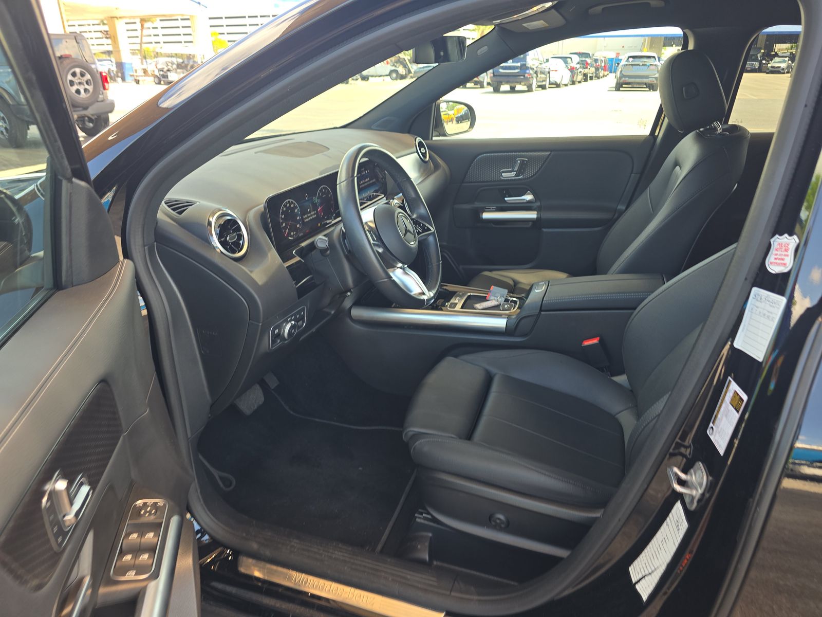 MERCEDES-BENZ GLA-CLASS - 8