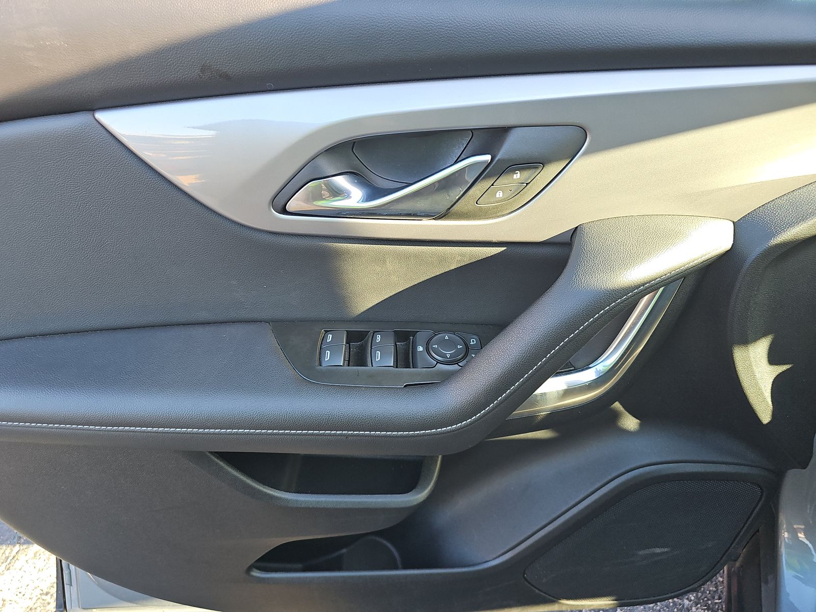 CHEVROLET CAMARO - 10