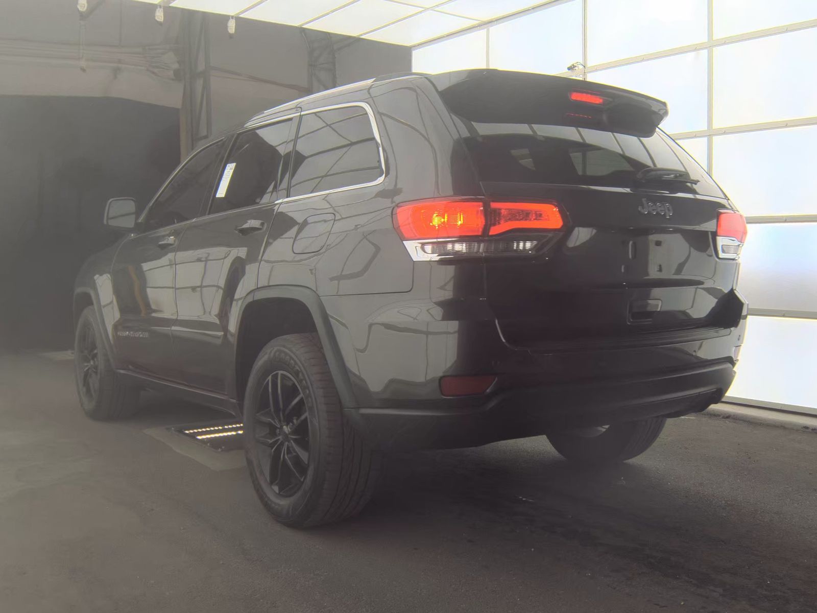 JEEP GRAND CHEROKEE - 9