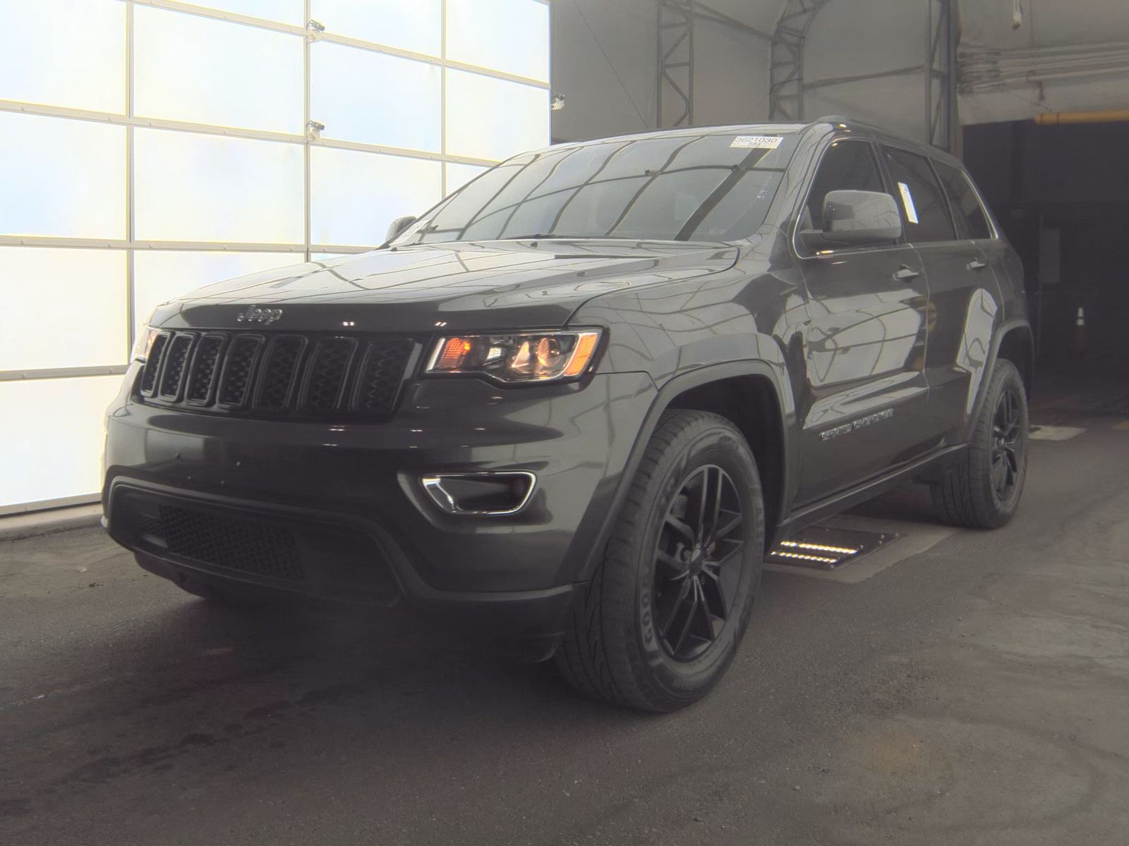 JEEP GRAND CHEROKEE - 1