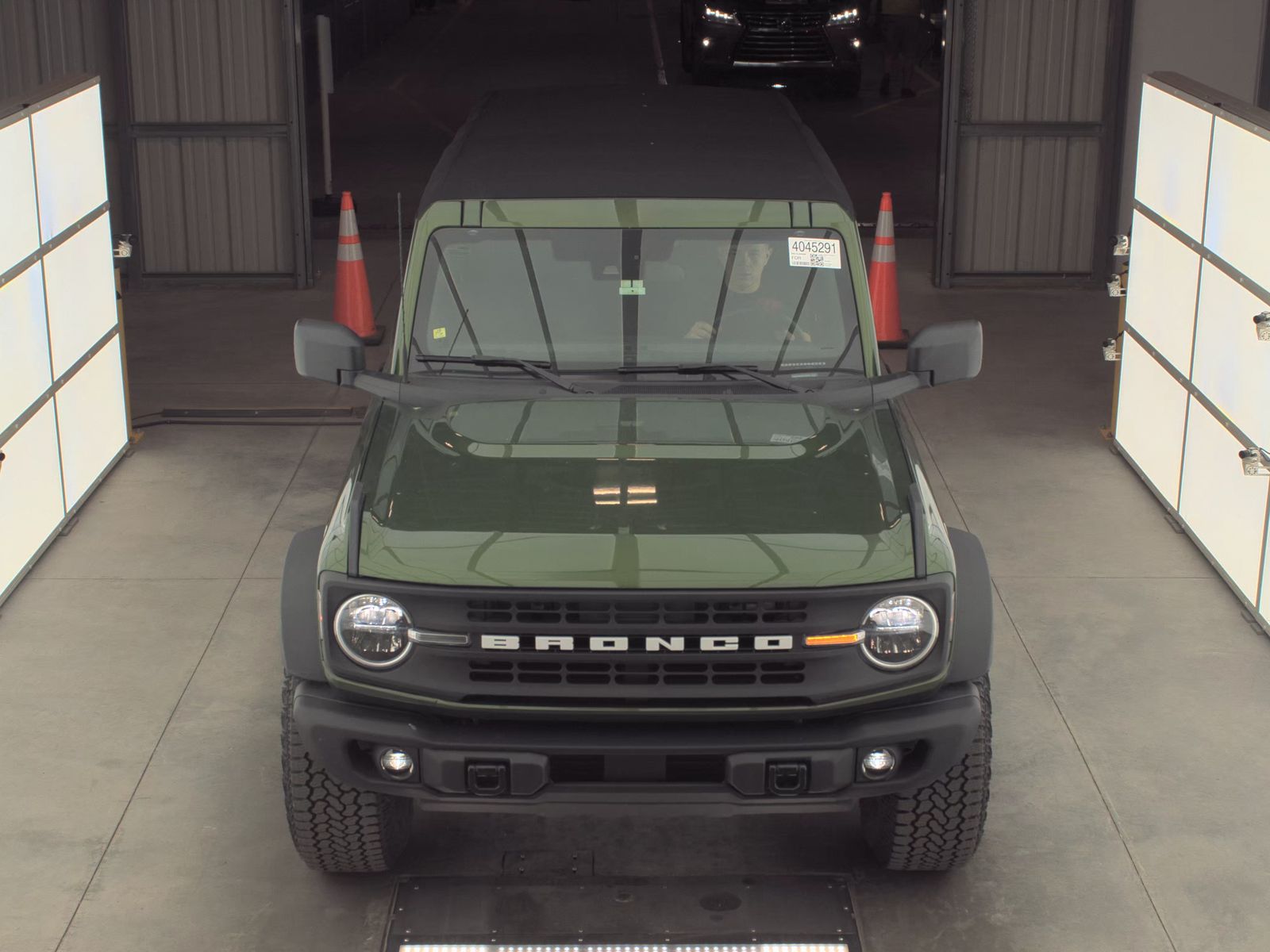 FORD BRONCO - 3
