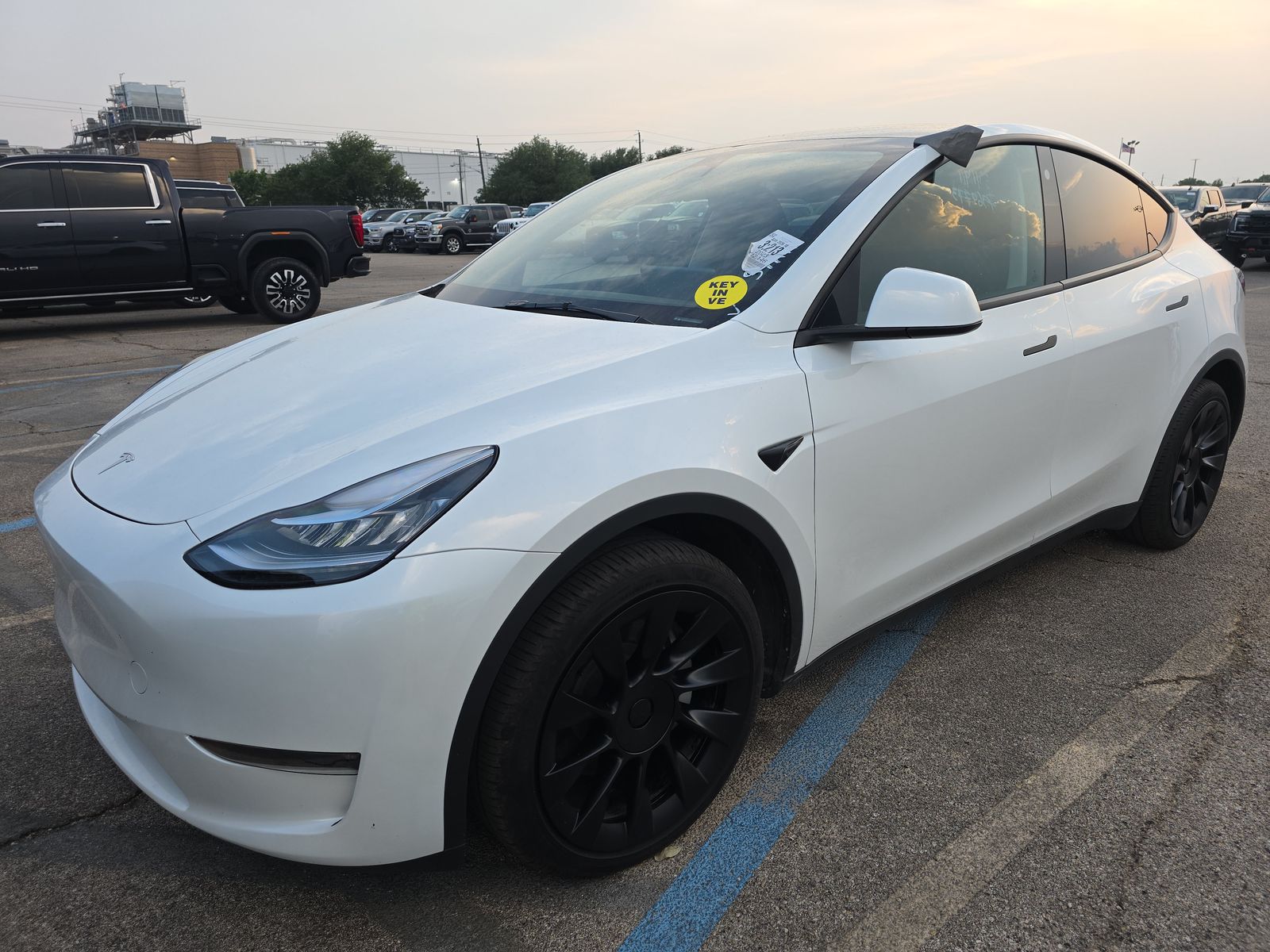 TESLA MODEL Y - 1
