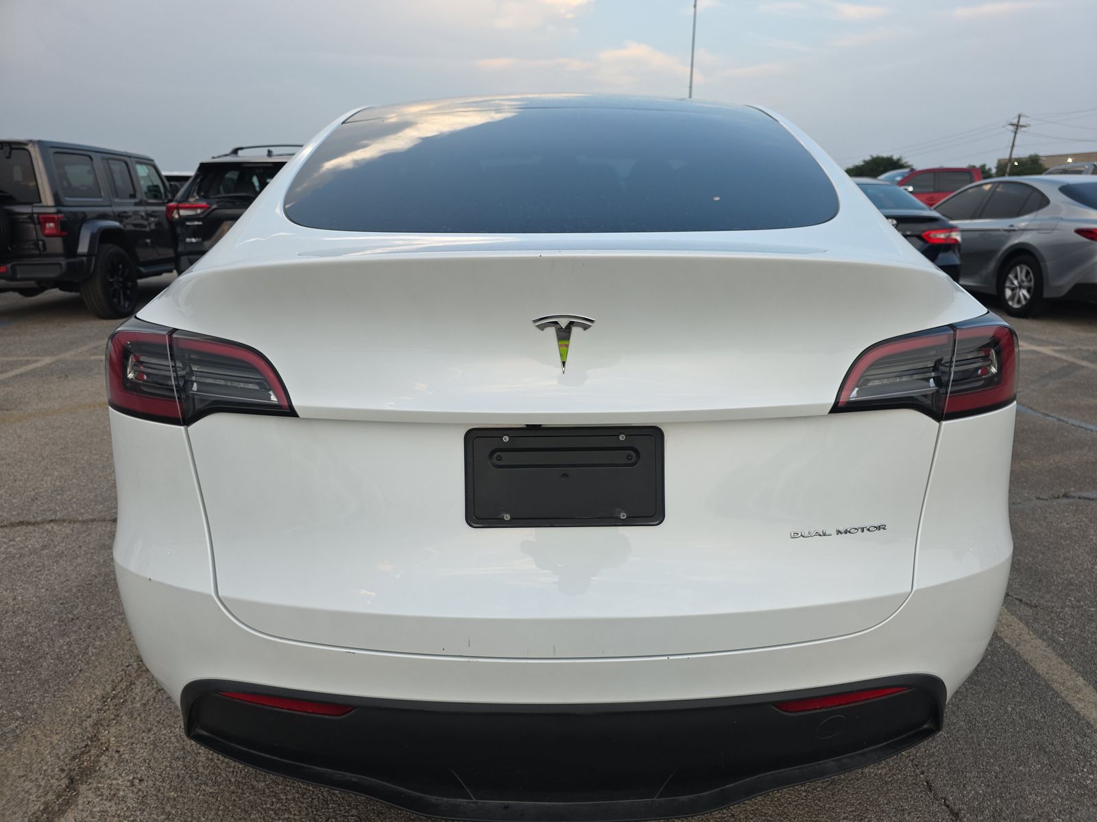 TESLA MODEL Y - 6