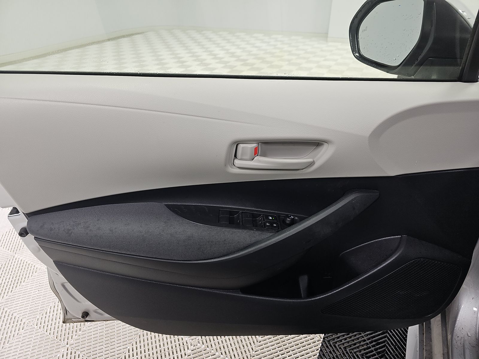 TOYOTA PRIUS - 10