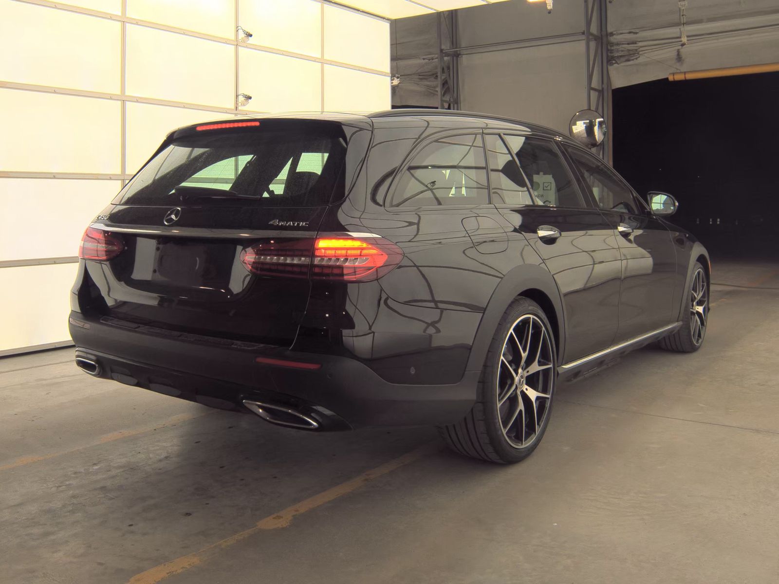 MERCEDES-BENZ E-CLASS - 6