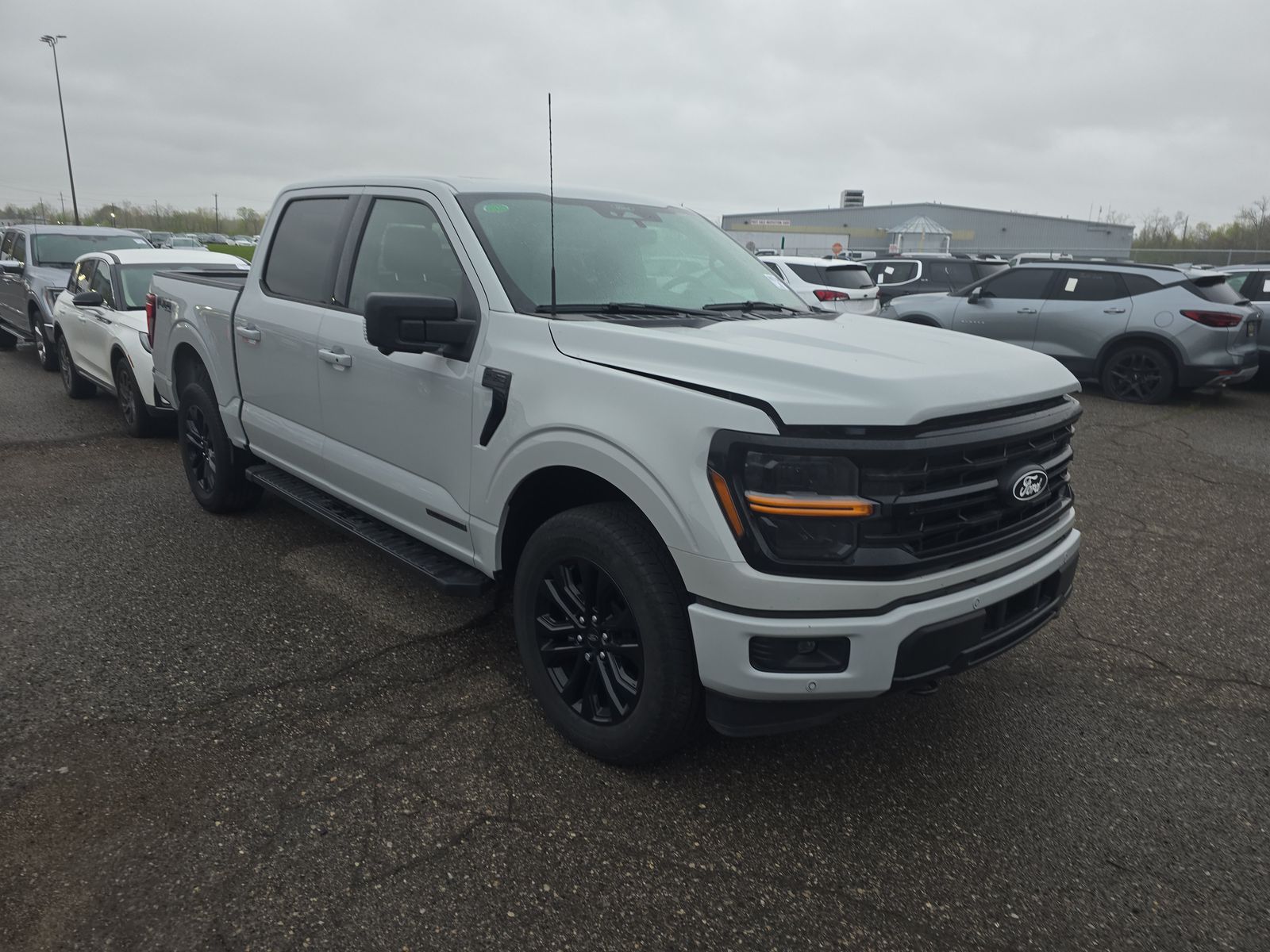 FORD F-150 - 4