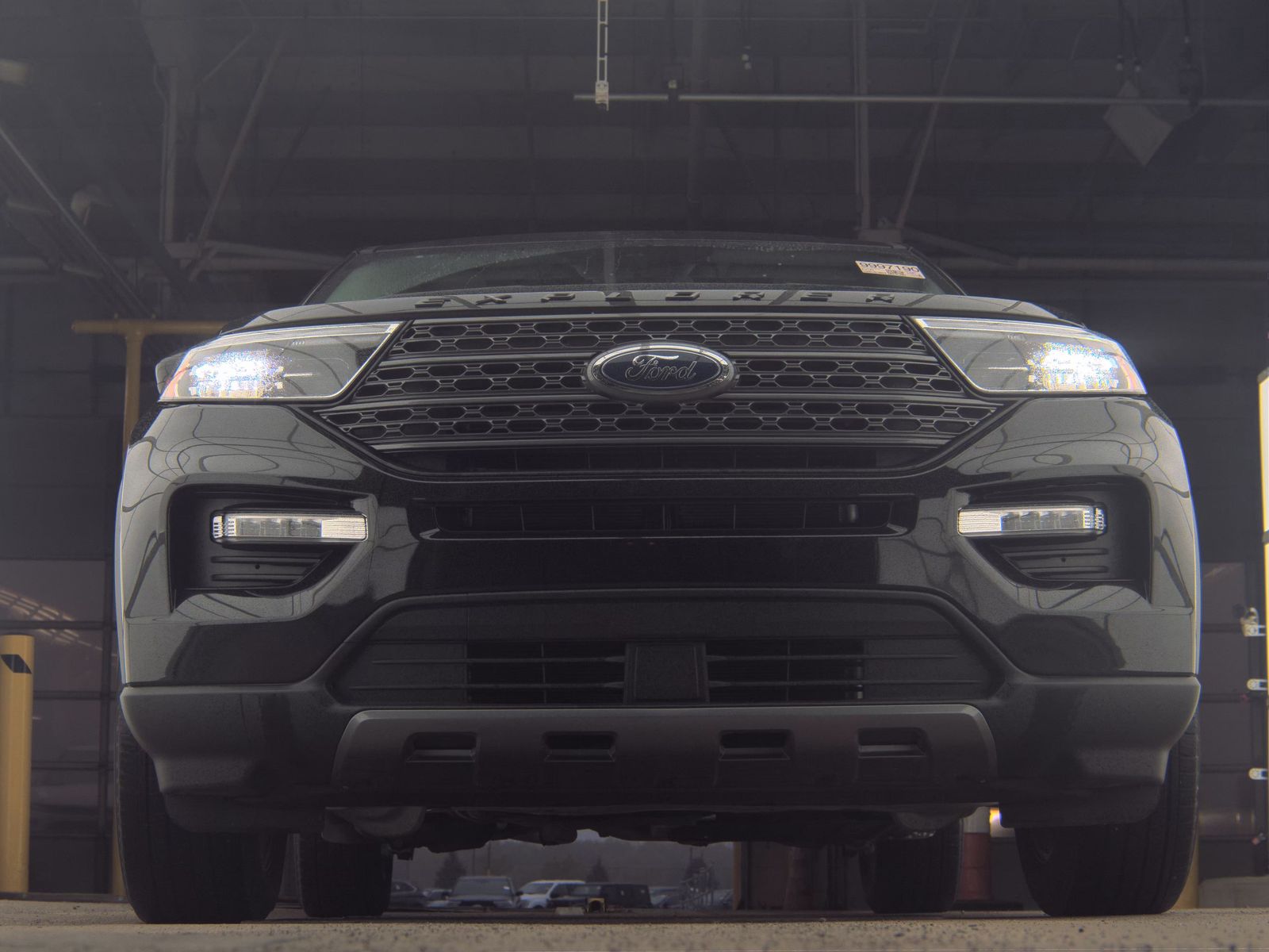 FORD EXPLORER - 4