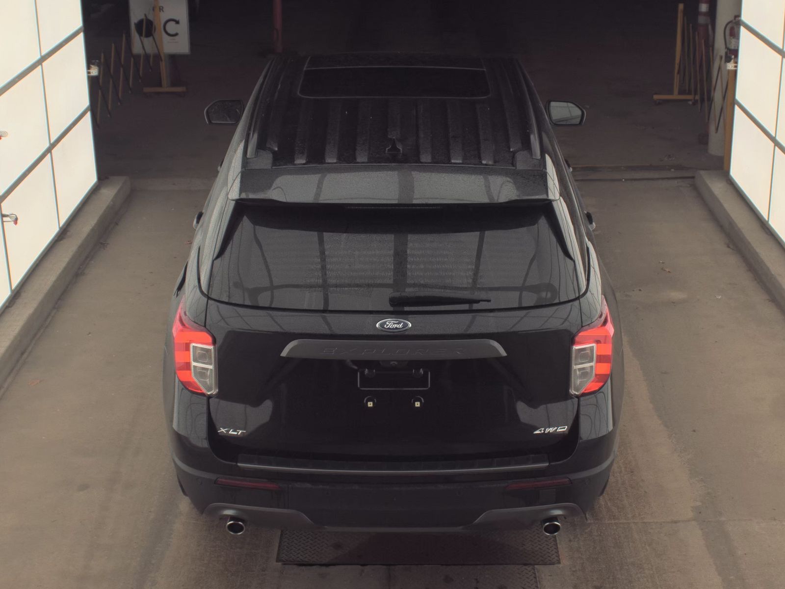 FORD EXPLORER - 7