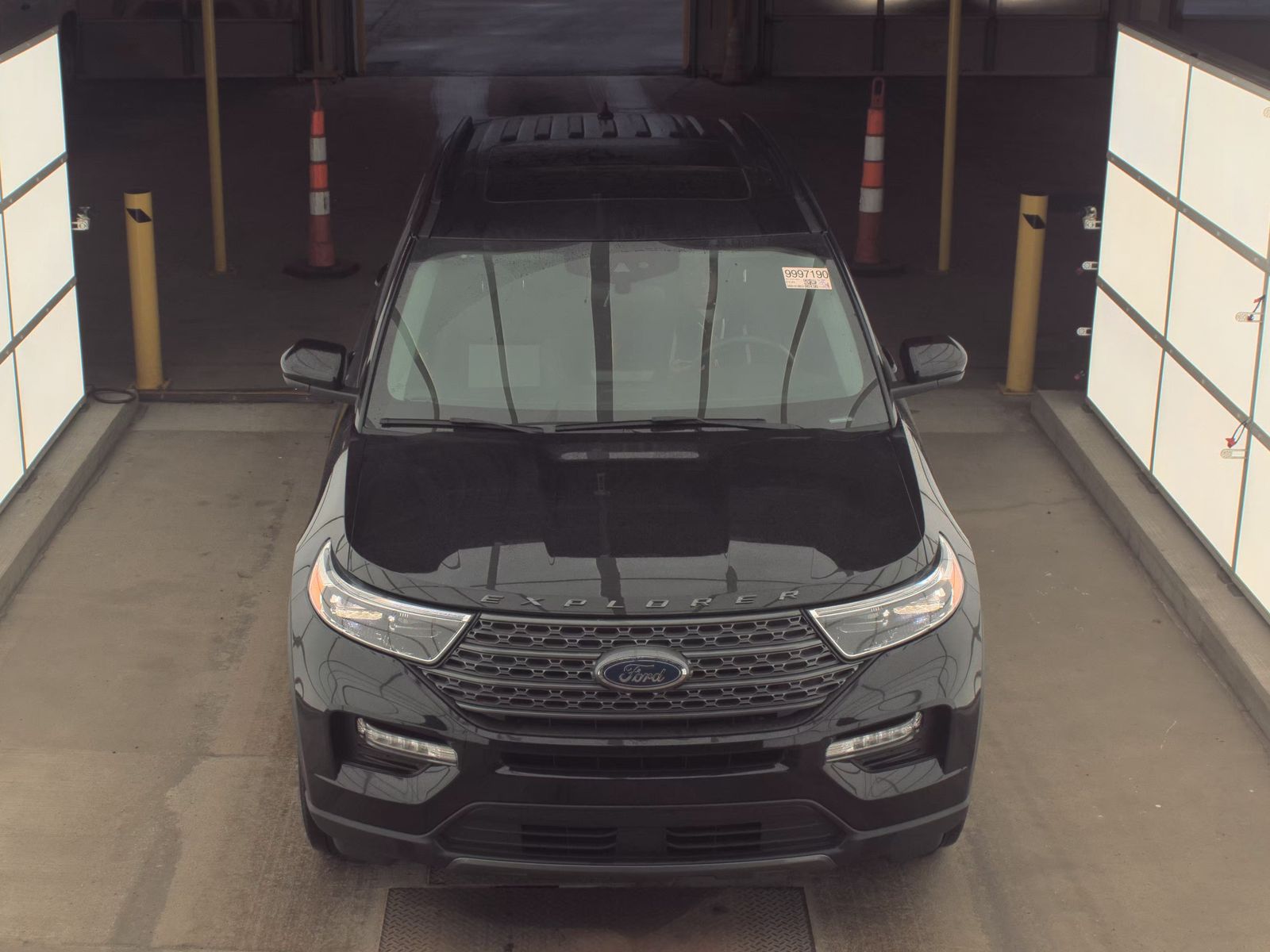 FORD EXPLORER - 3