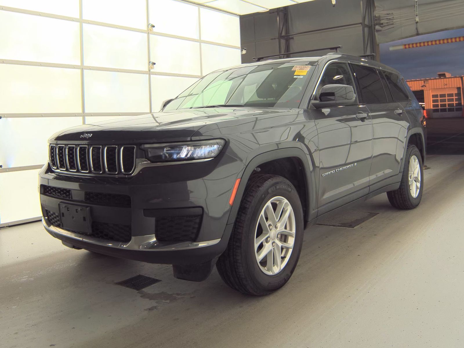 JEEP GRAND CHEROKEE - 1