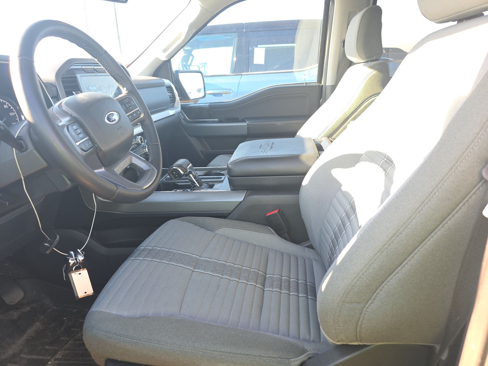 FORD F-150 - 8