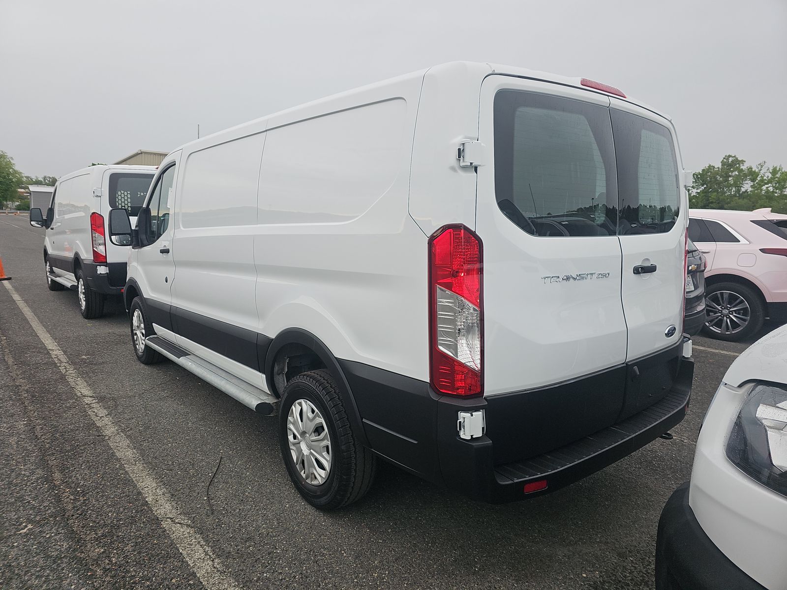FORD TRANSIT 250 - 7