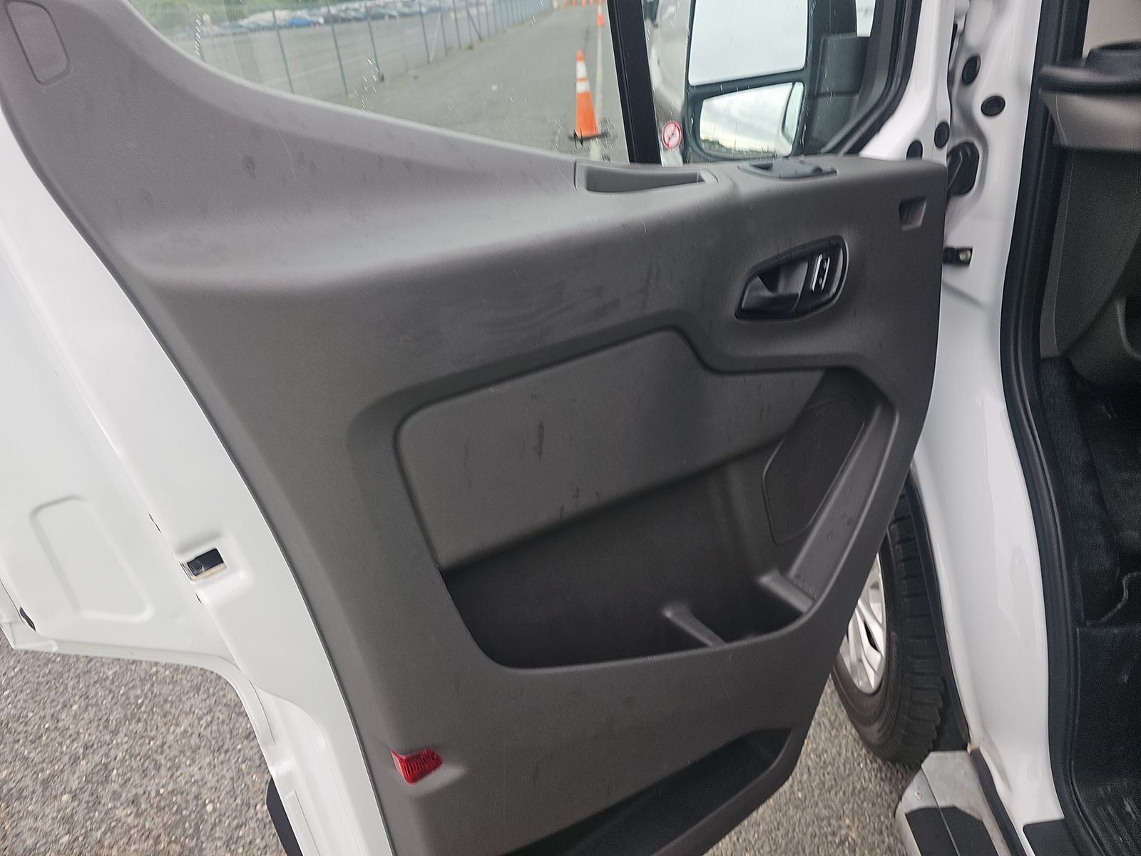 FORD TRANSIT 250 - 10