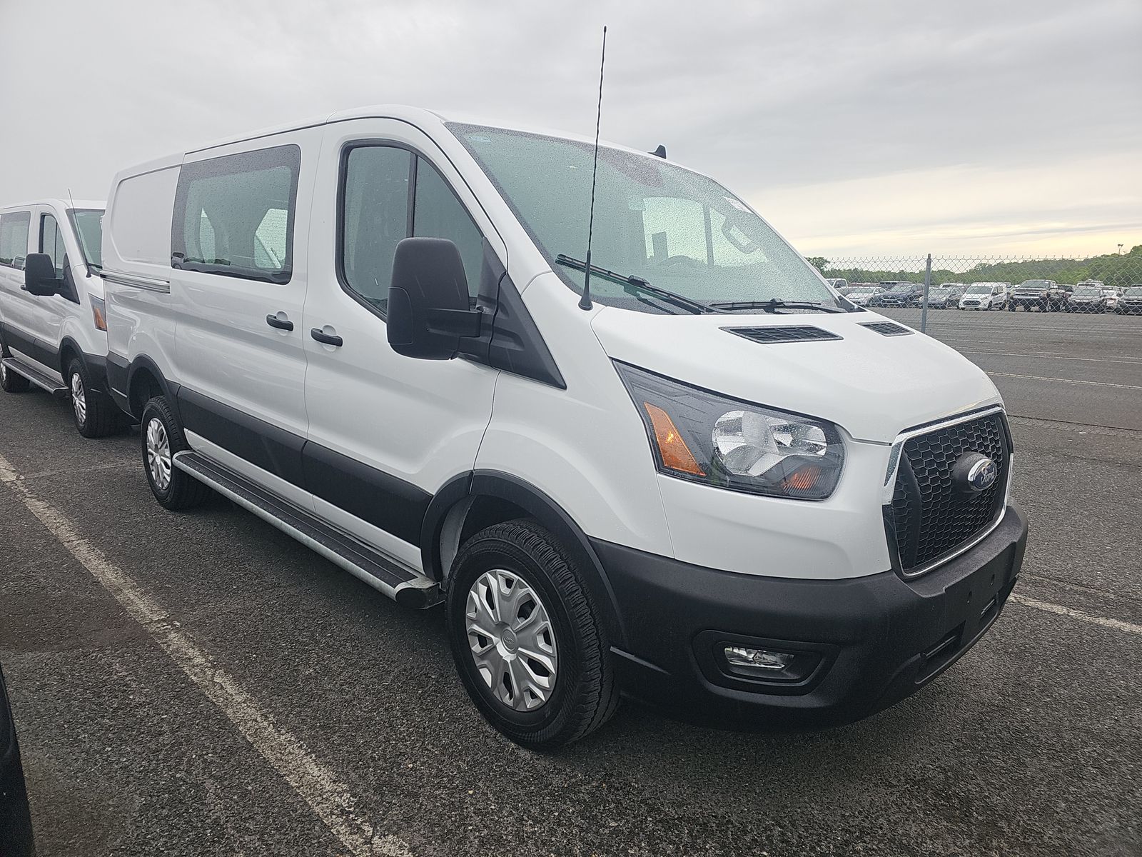FORD TRANSIT 250 - 4