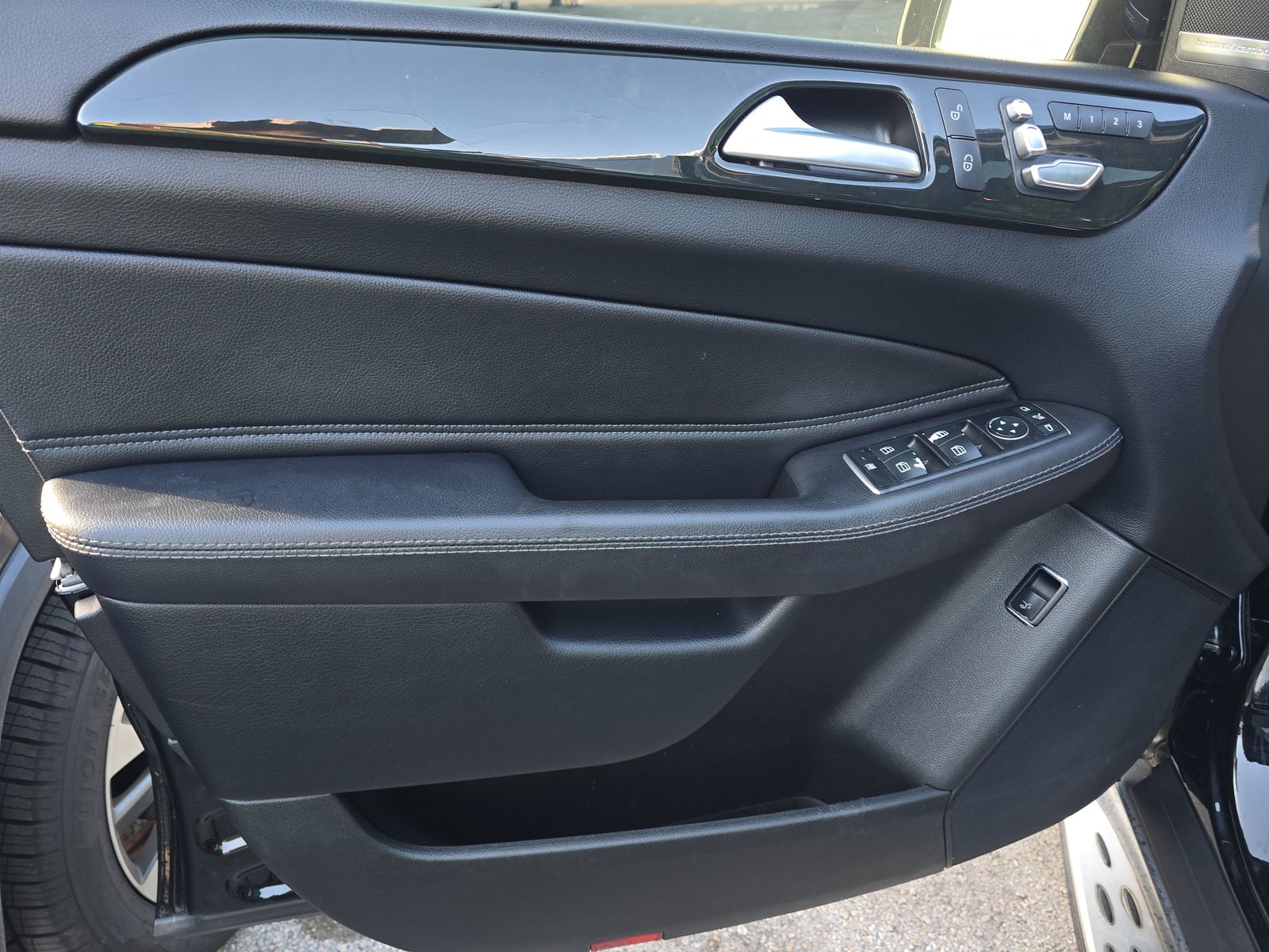 MERCEDES-BENZ GLE - 10