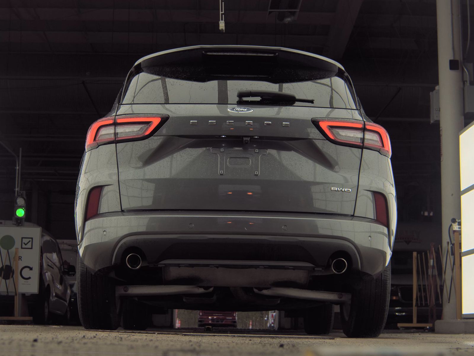 FORD ESCAPE - 8