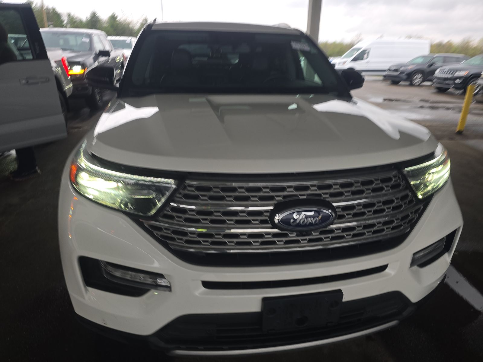 FORD EXPLORER - 3