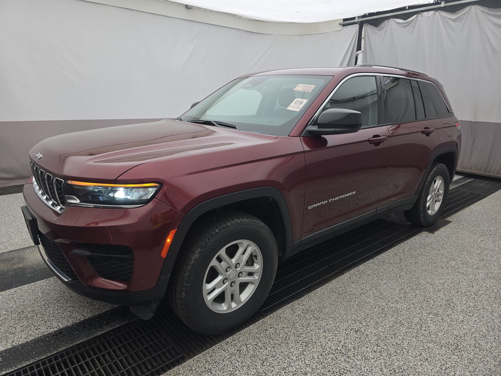 JEEP GRAND CHEROKEE - 1