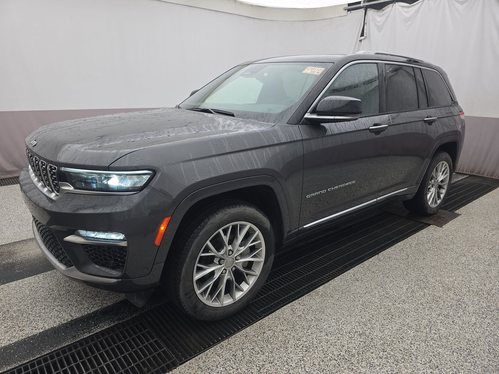 JEEP GRAND CHEROKEE - 1