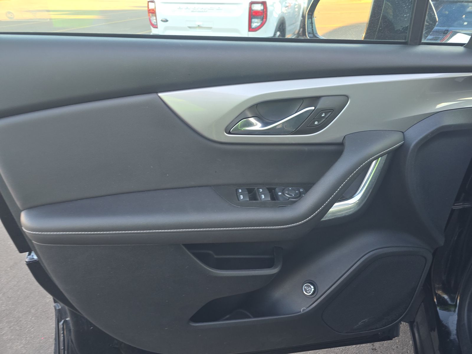 CHEVROLET CAMARO - 10