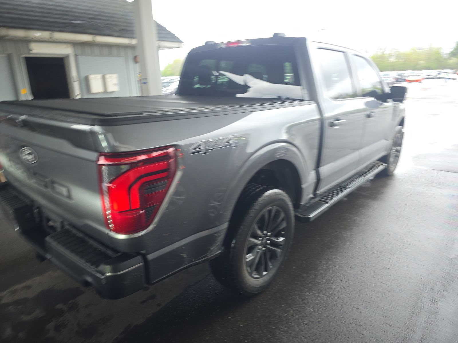 2024 Ford F-150 Lariat AWD