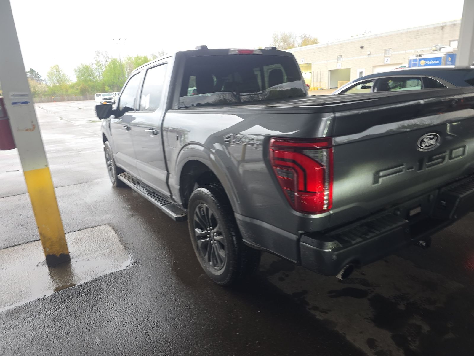 2024 Ford F-150 Lariat AWD