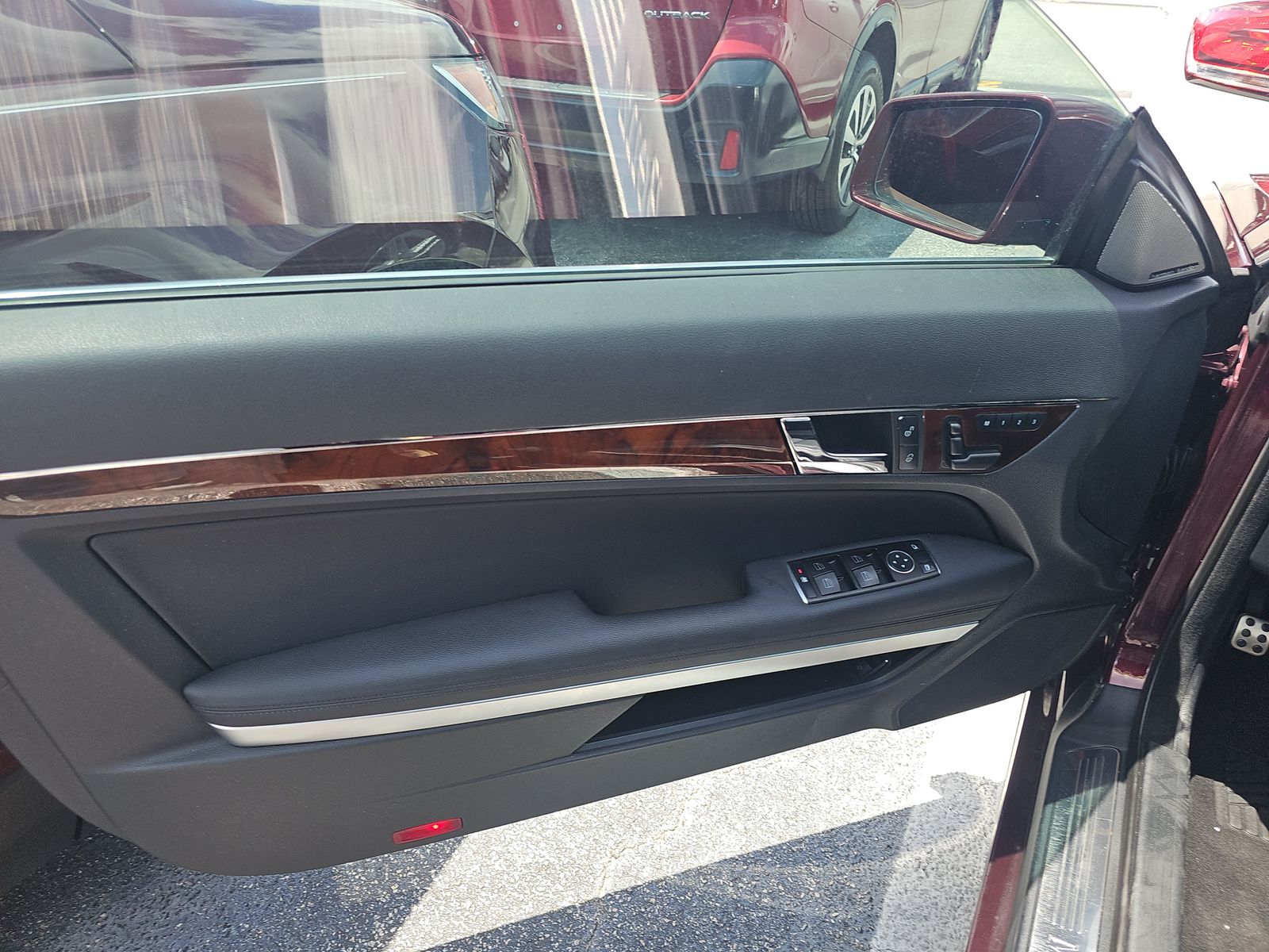 MERCEDES-BENZ E-CLASS - 10