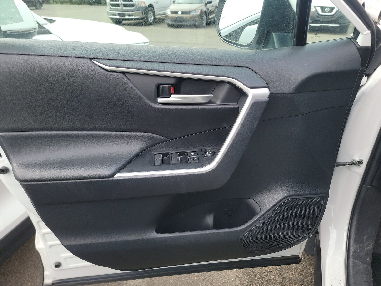 TOYOTA PRIUS - 10