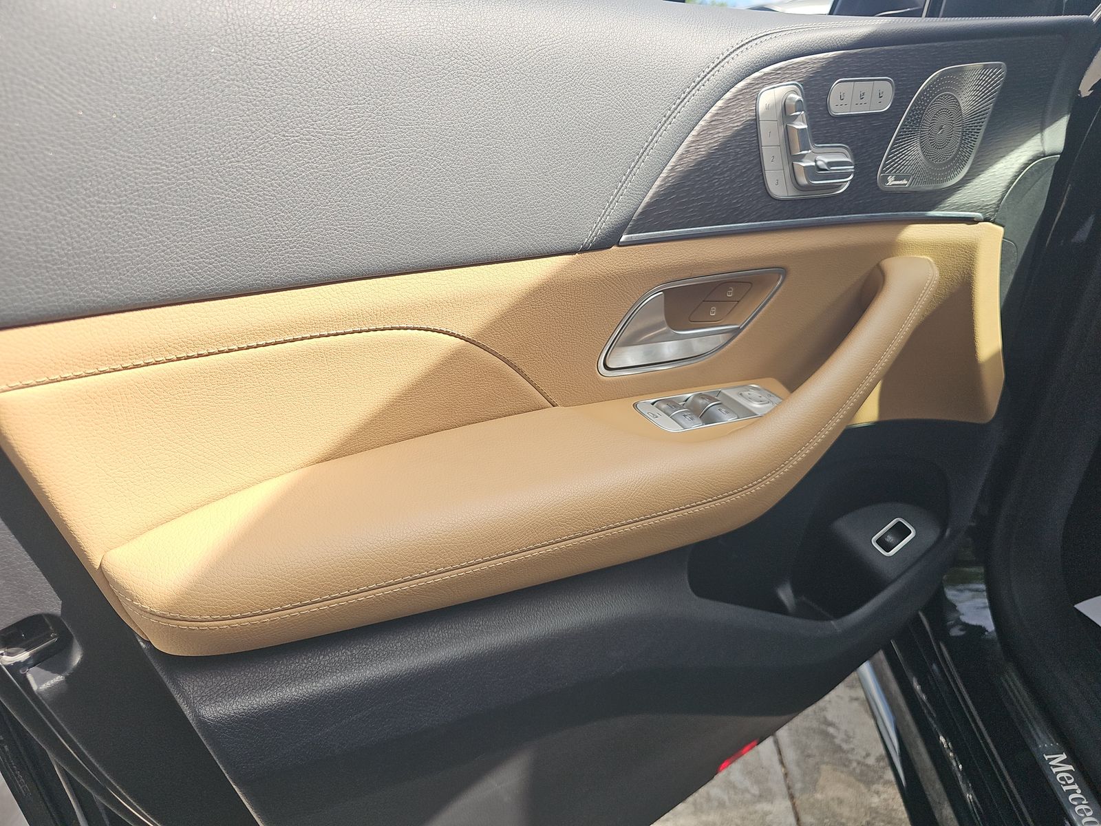 MERCEDES-BENZ GLE - 10