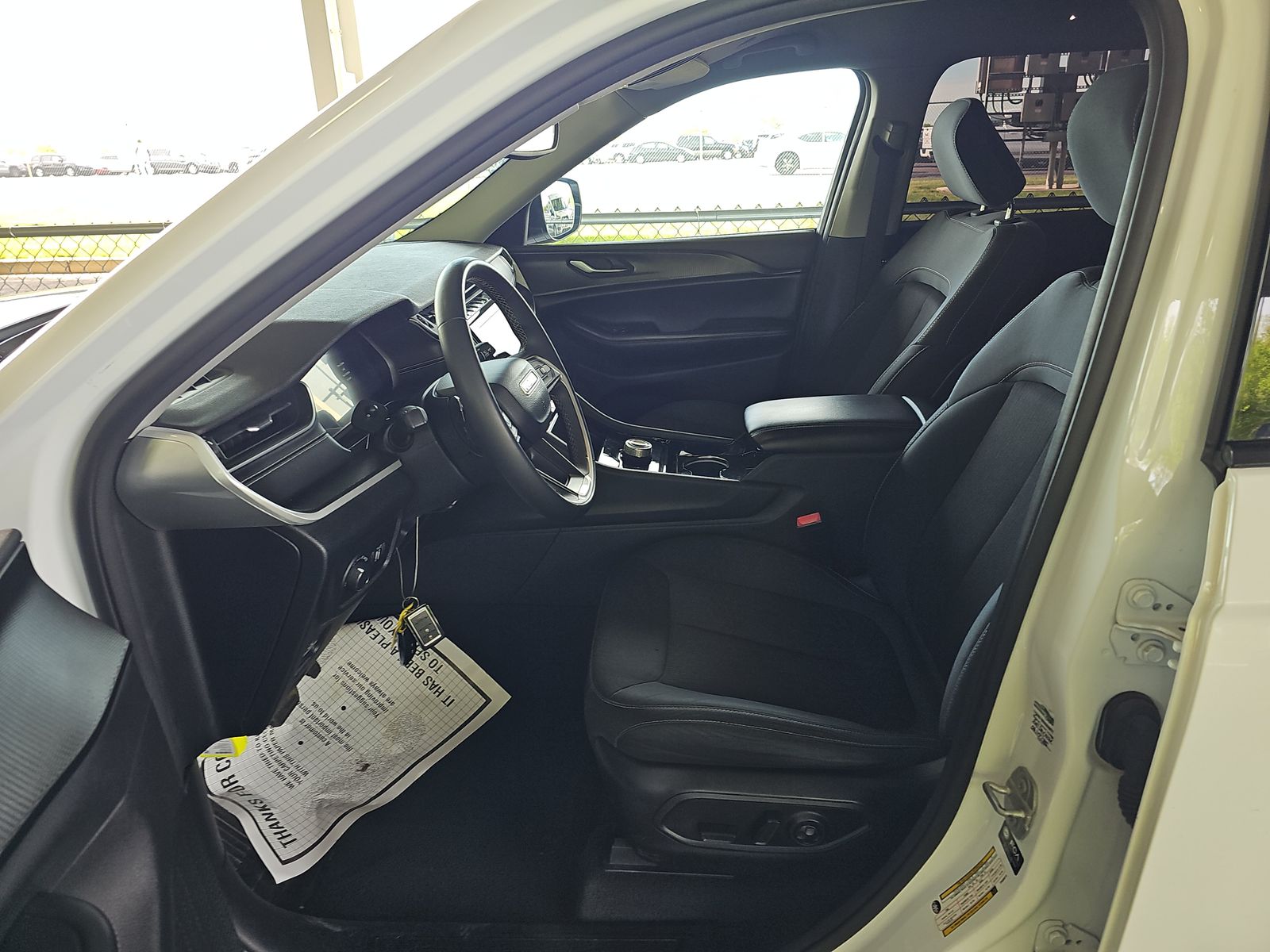 JEEP GRAND CHEROKEE - 1