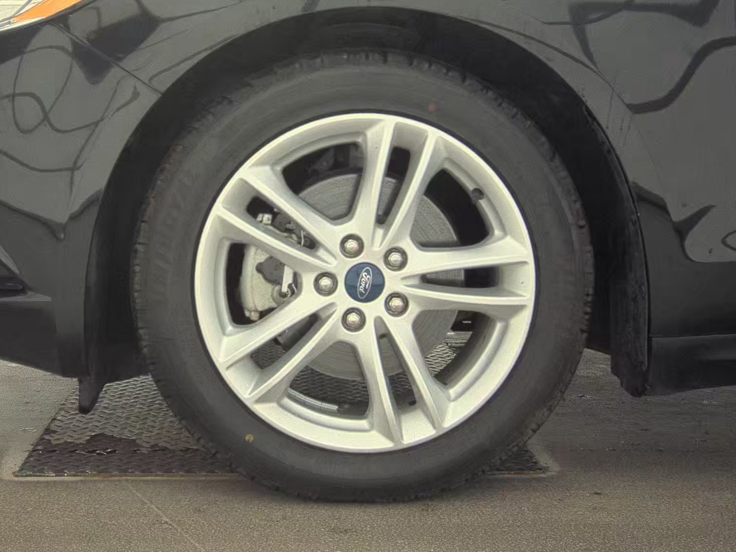 FORD FUSION - 10