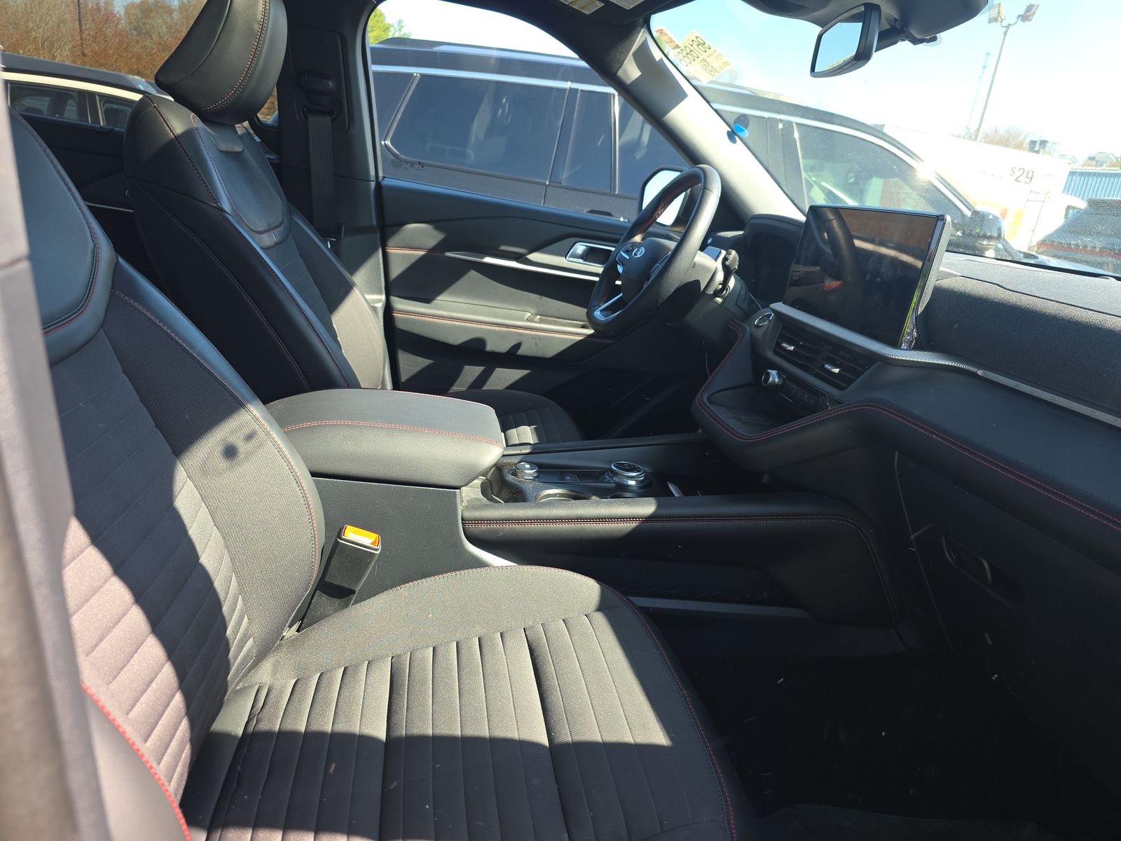 FORD EXPLORER - 9