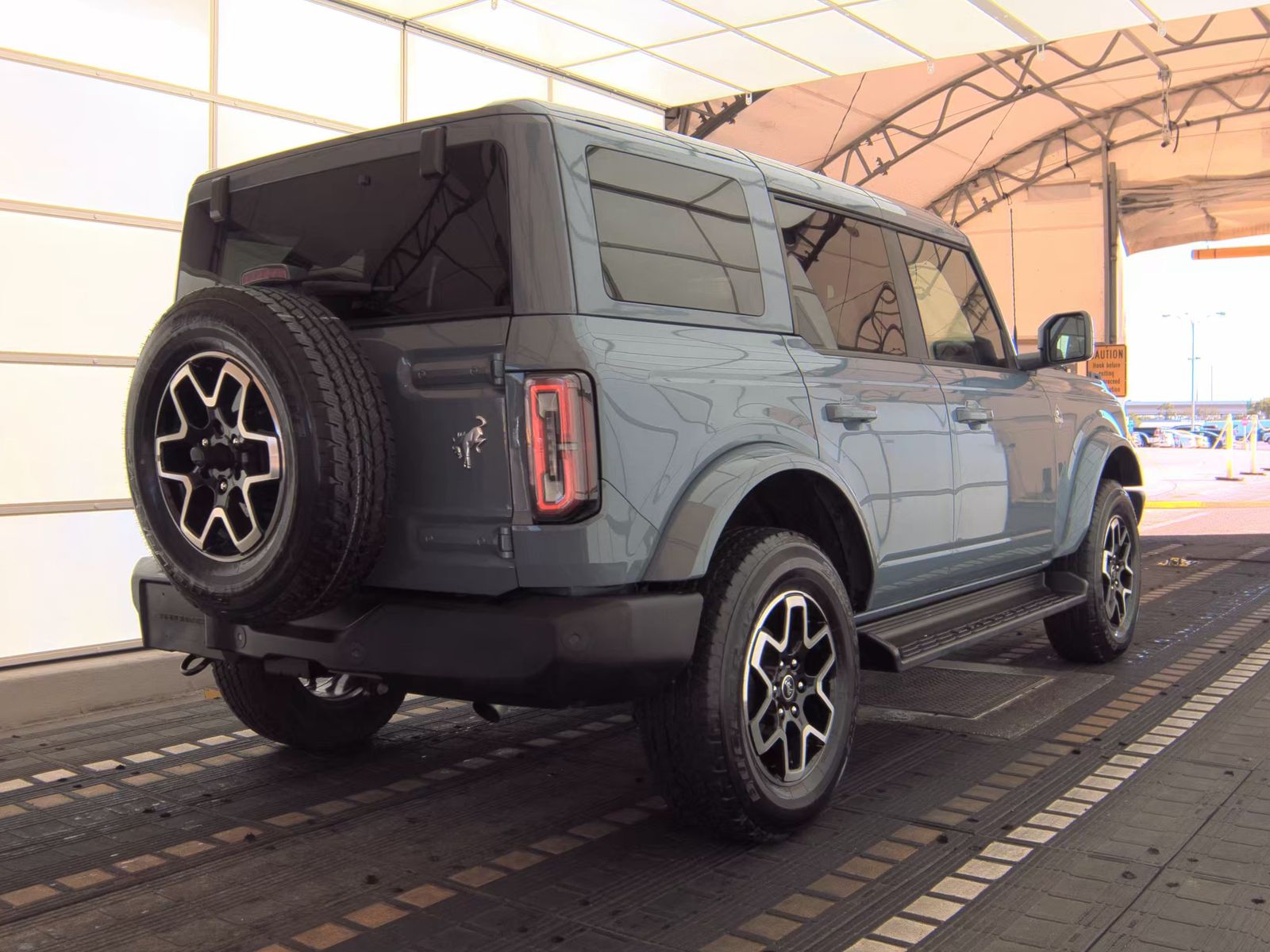 FORD BRONCO - 6