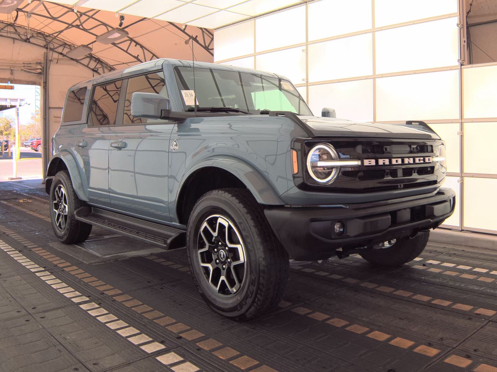 FORD BRONCO - 5