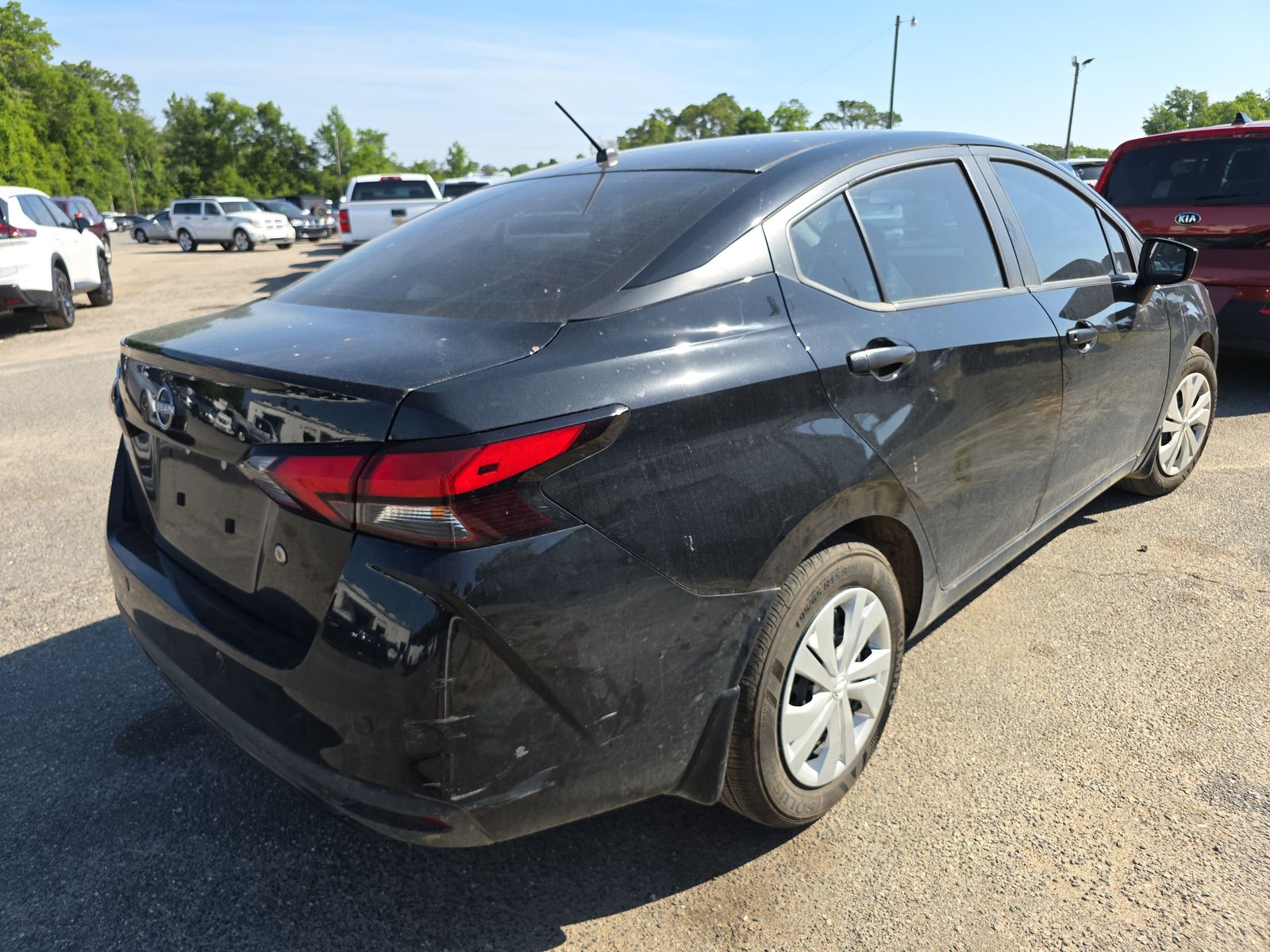 NISSAN VERSA - 5