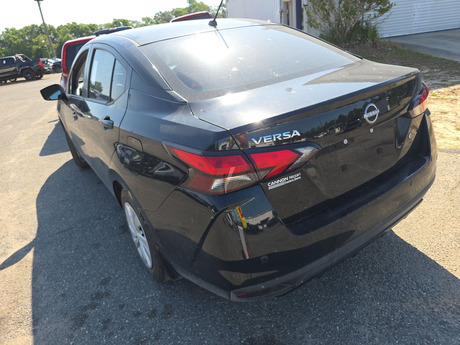 NISSAN VERSA - 7