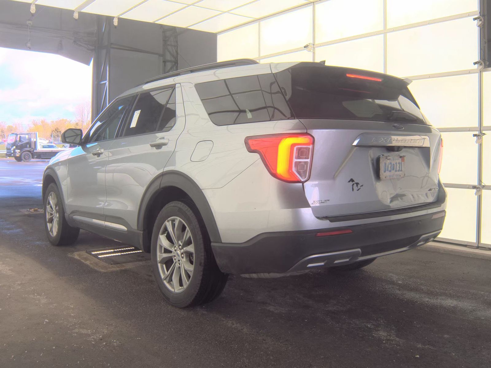 FORD EXPLORER - 9