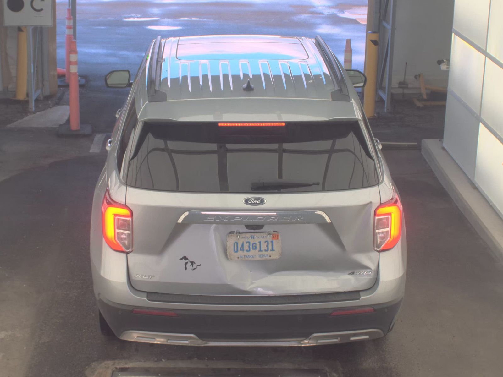FORD EXPLORER - 7
